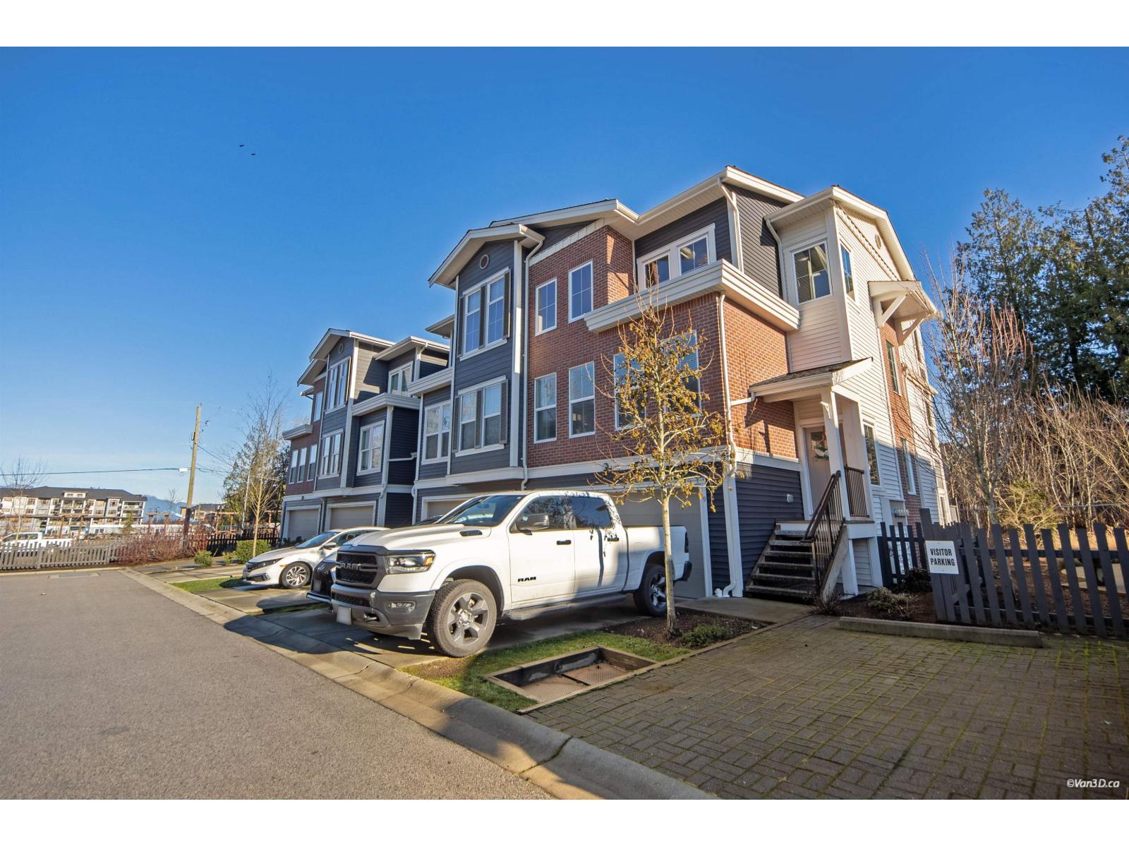 9 8370 202B Street - main photo