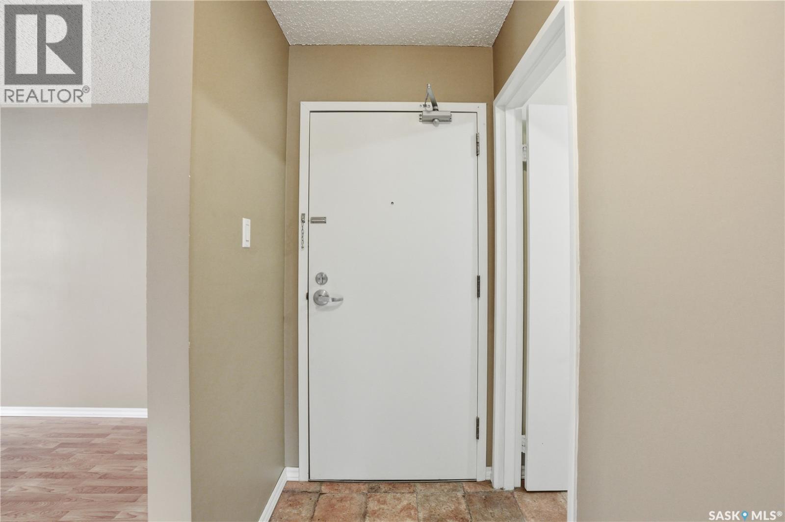 Single Family House Low rise for Sale in B  th STREET E Saskatoon 