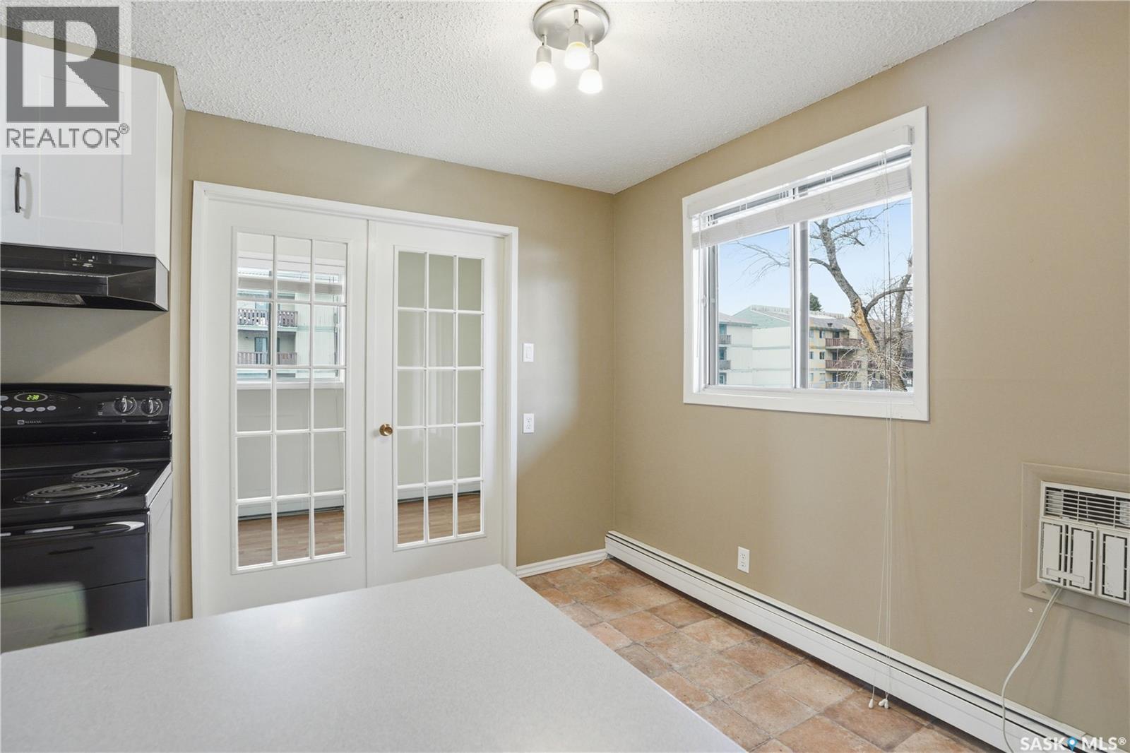 Single Family House Low rise for Sale in B  th STREET E Saskatoon 