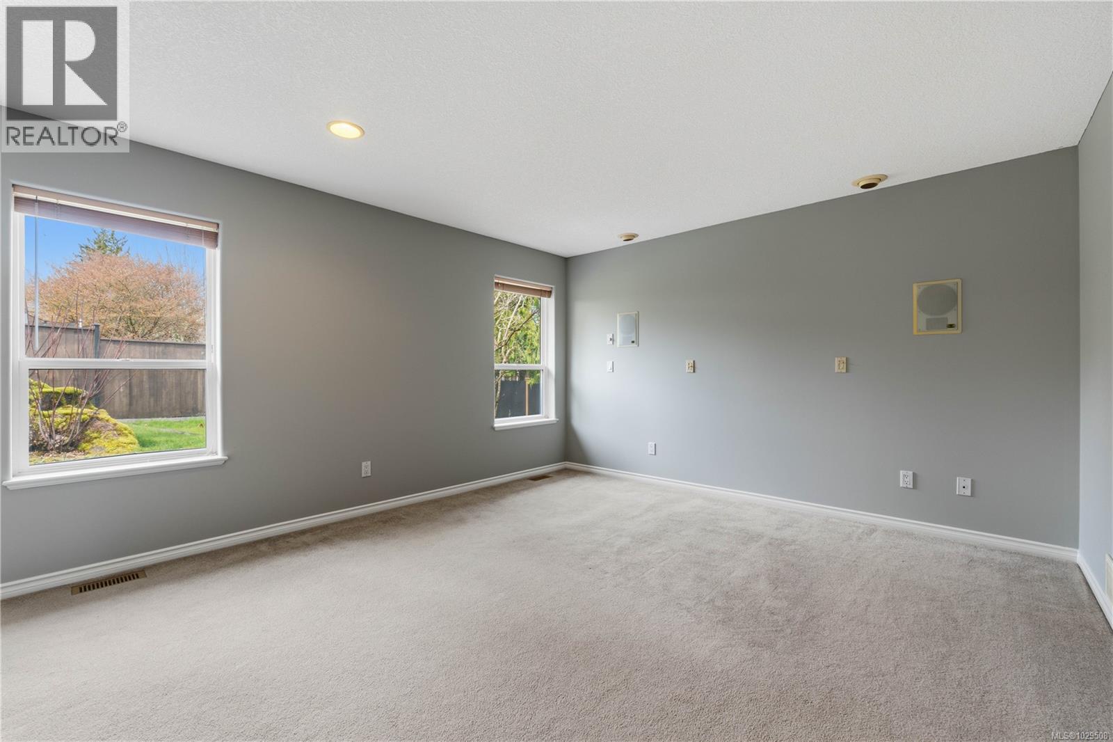 282 CARNDUFF PL - 16