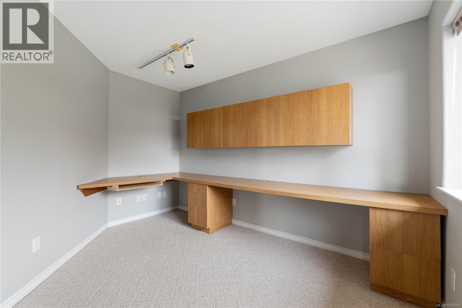 282 CARNDUFF PL - 14