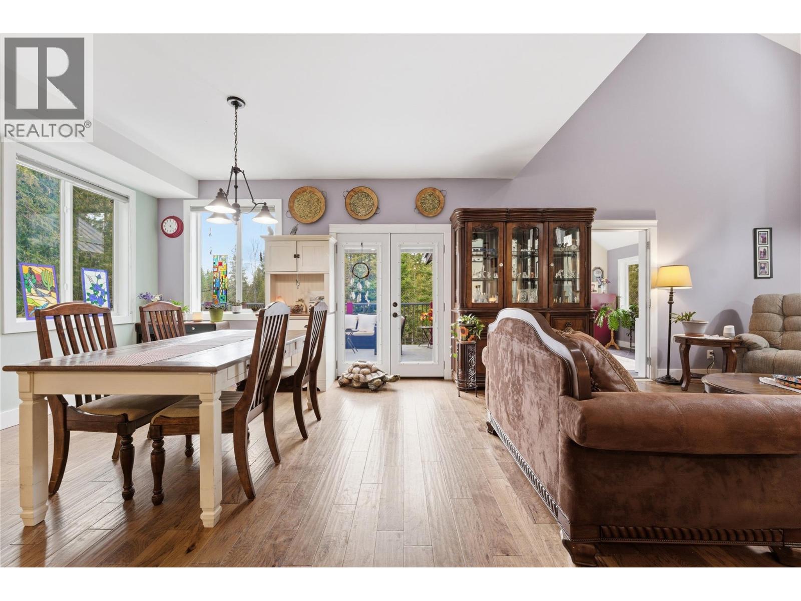  7463 Black Road Southeast, Salmon Arm