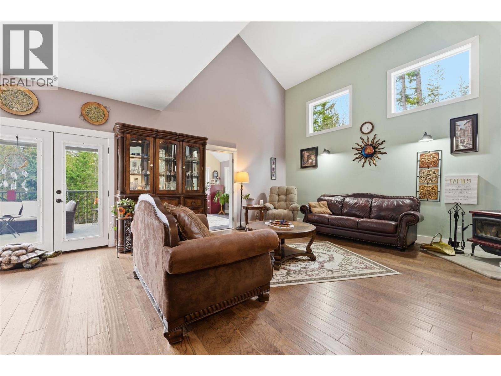  7463 Black Road Southeast, Salmon Arm