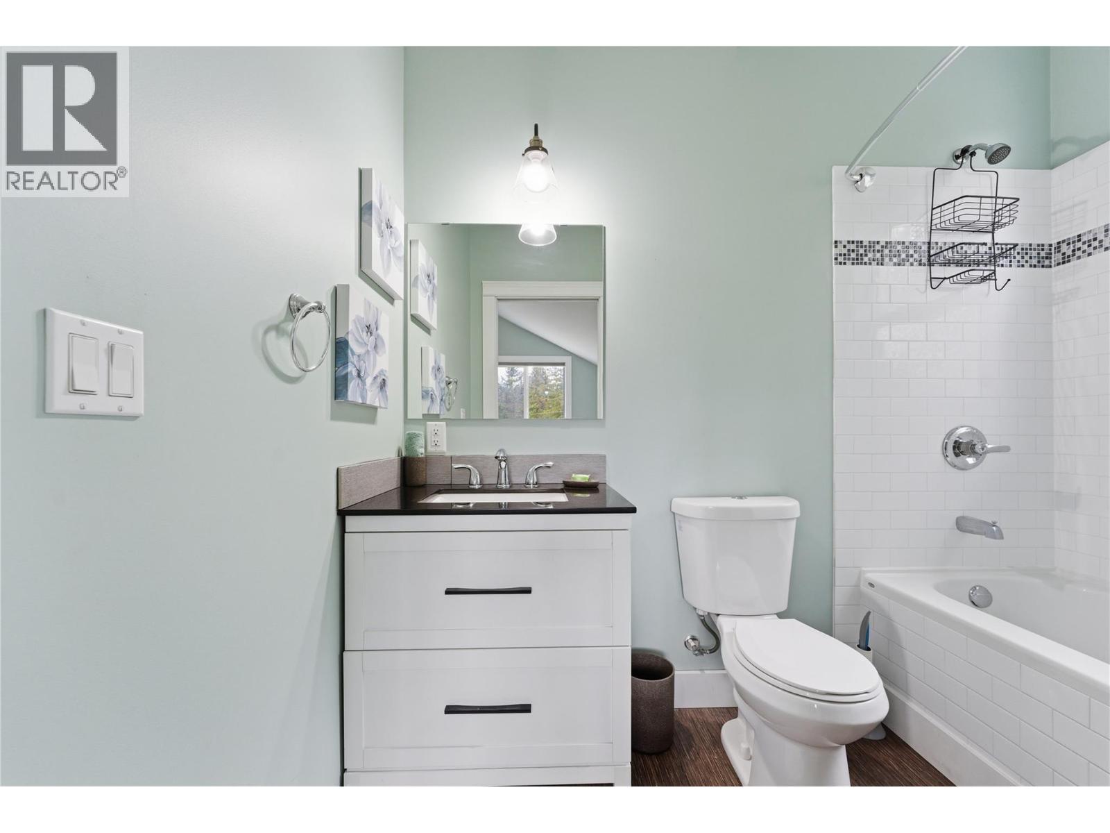  7463 Black Road Southeast, Salmon Arm