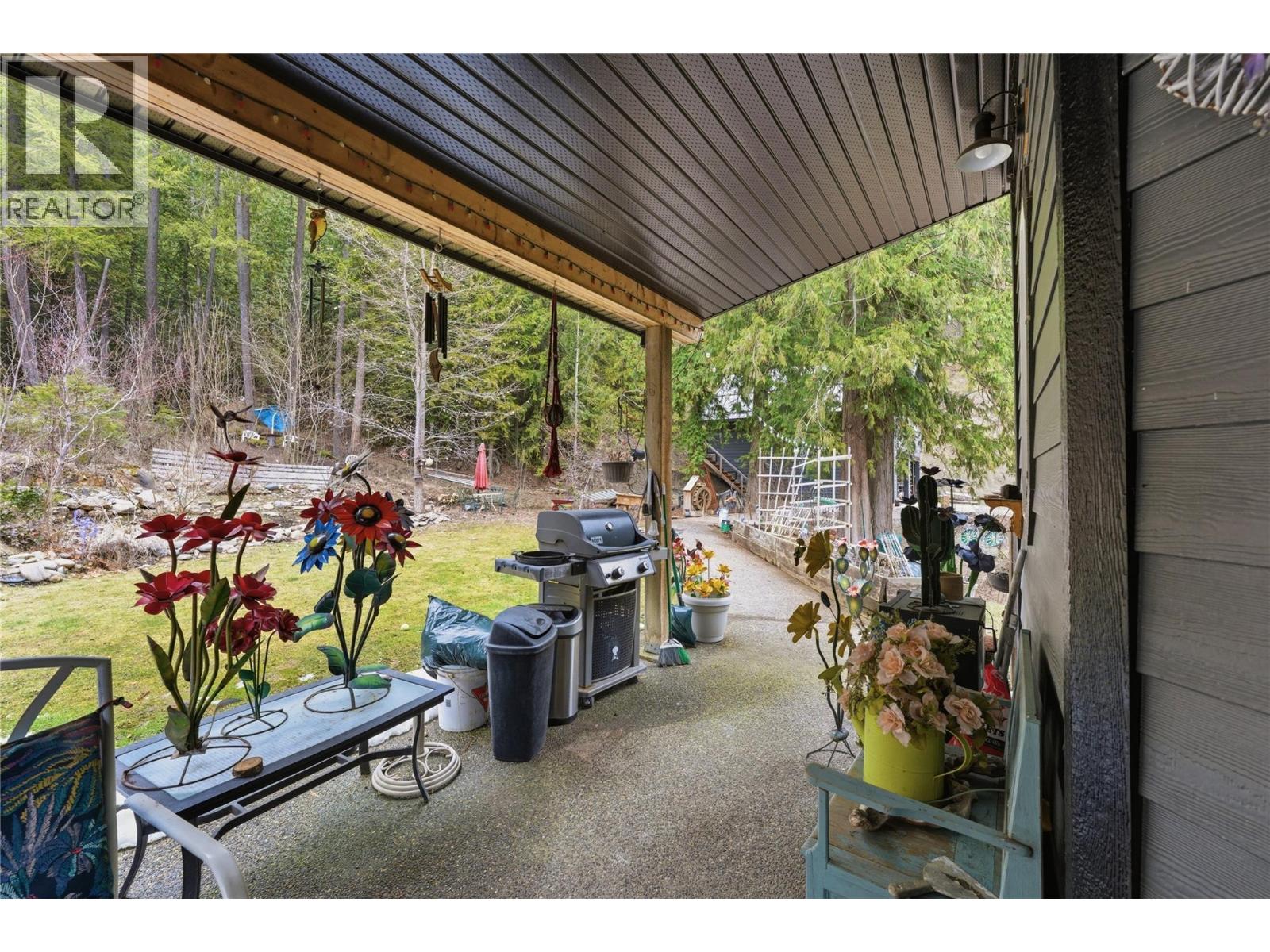  7463 Black Road Southeast, Salmon Arm