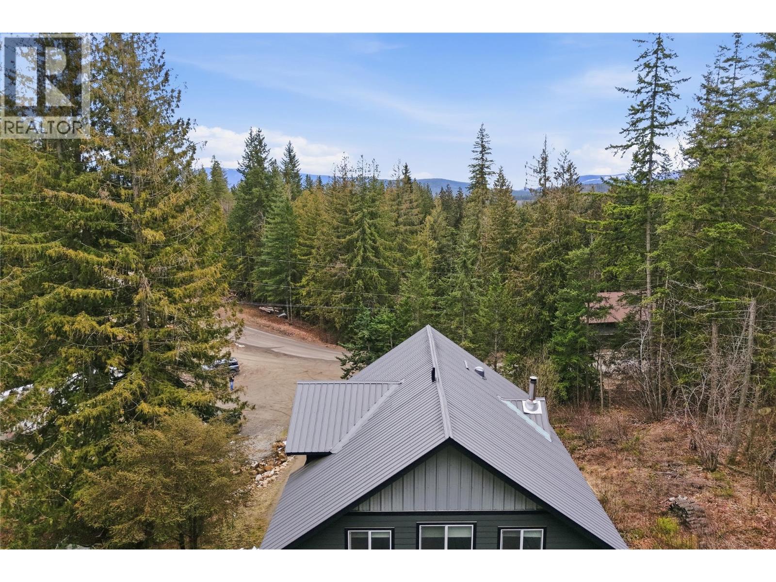  7463 Black Road Southeast, Salmon Arm