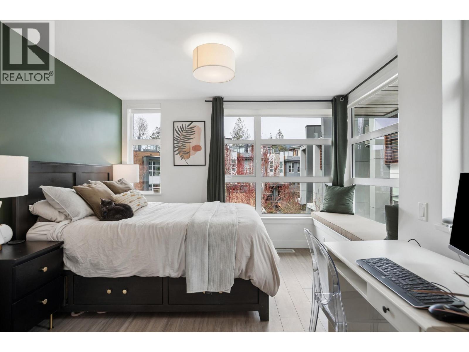 222 2060 CURLING ROAD