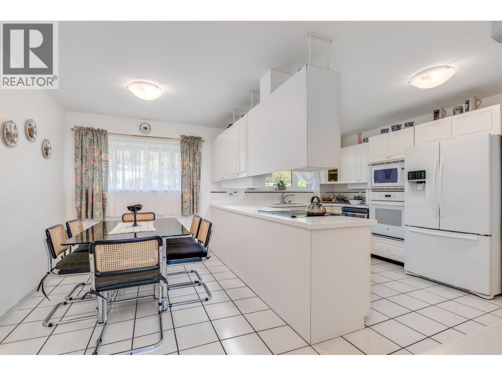 870 FARMLEIGH ROAD, West Vancouver