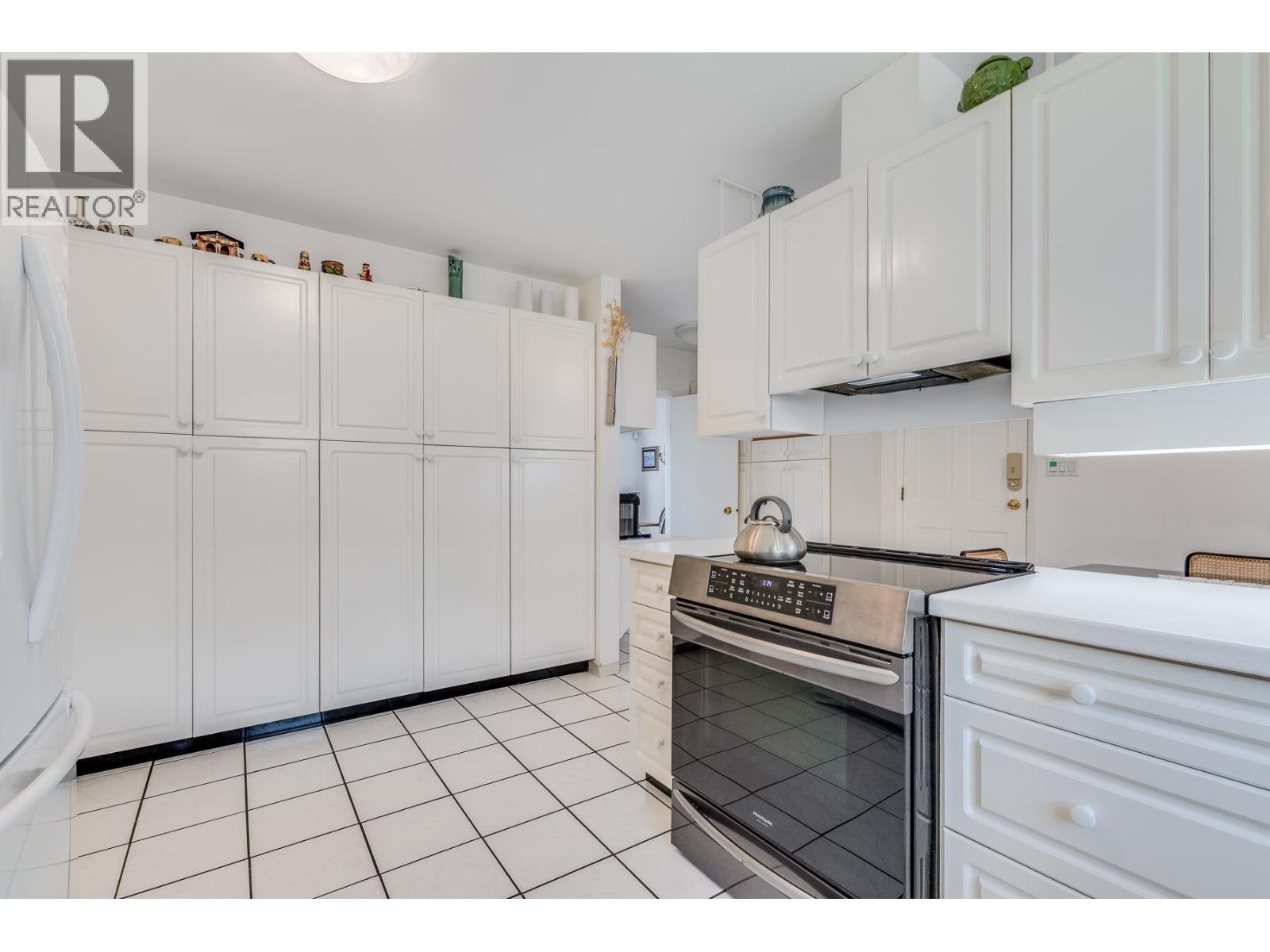 870 FARMLEIGH ROAD, West Vancouver