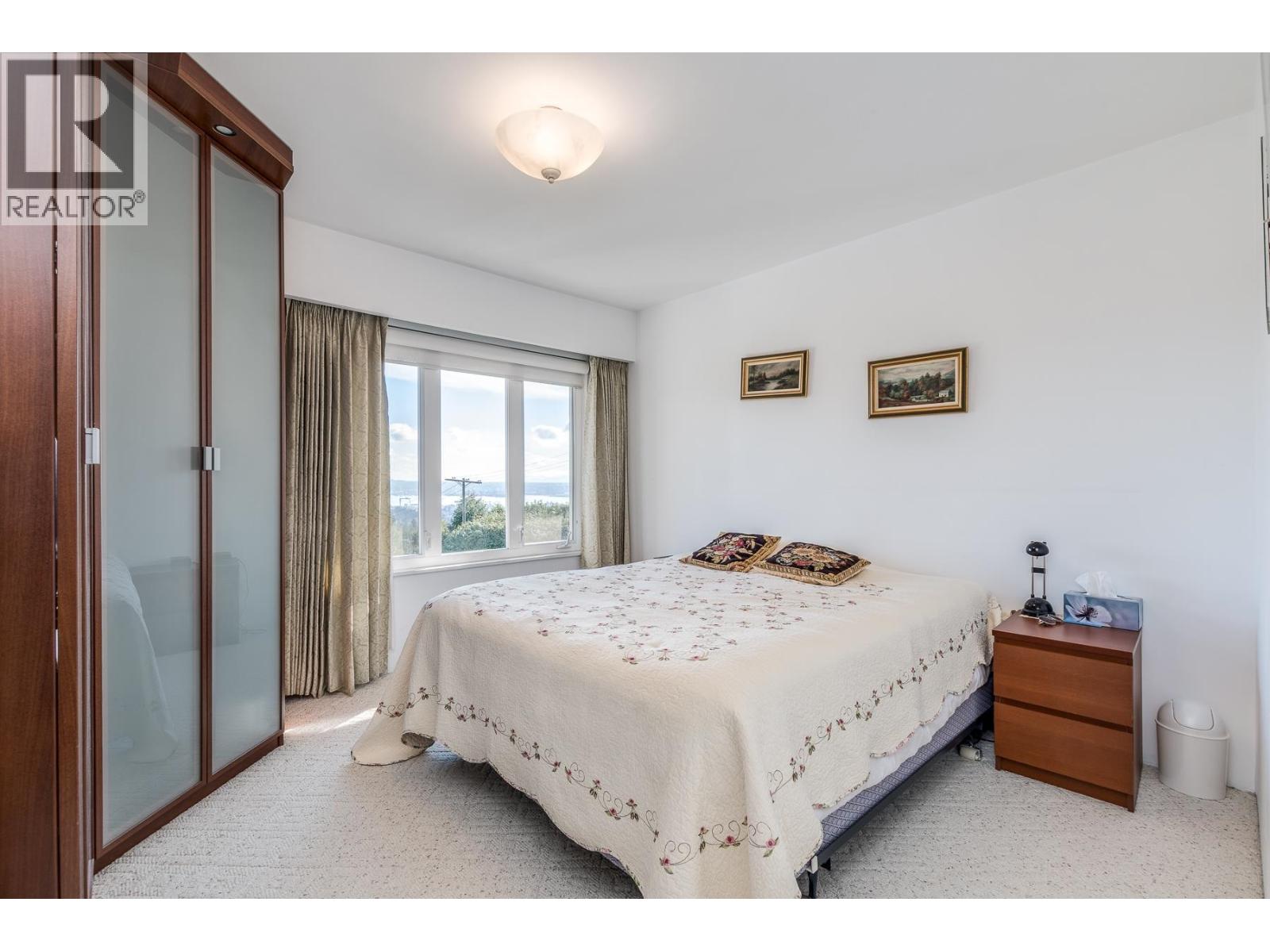 870 FARMLEIGH ROAD, West Vancouver