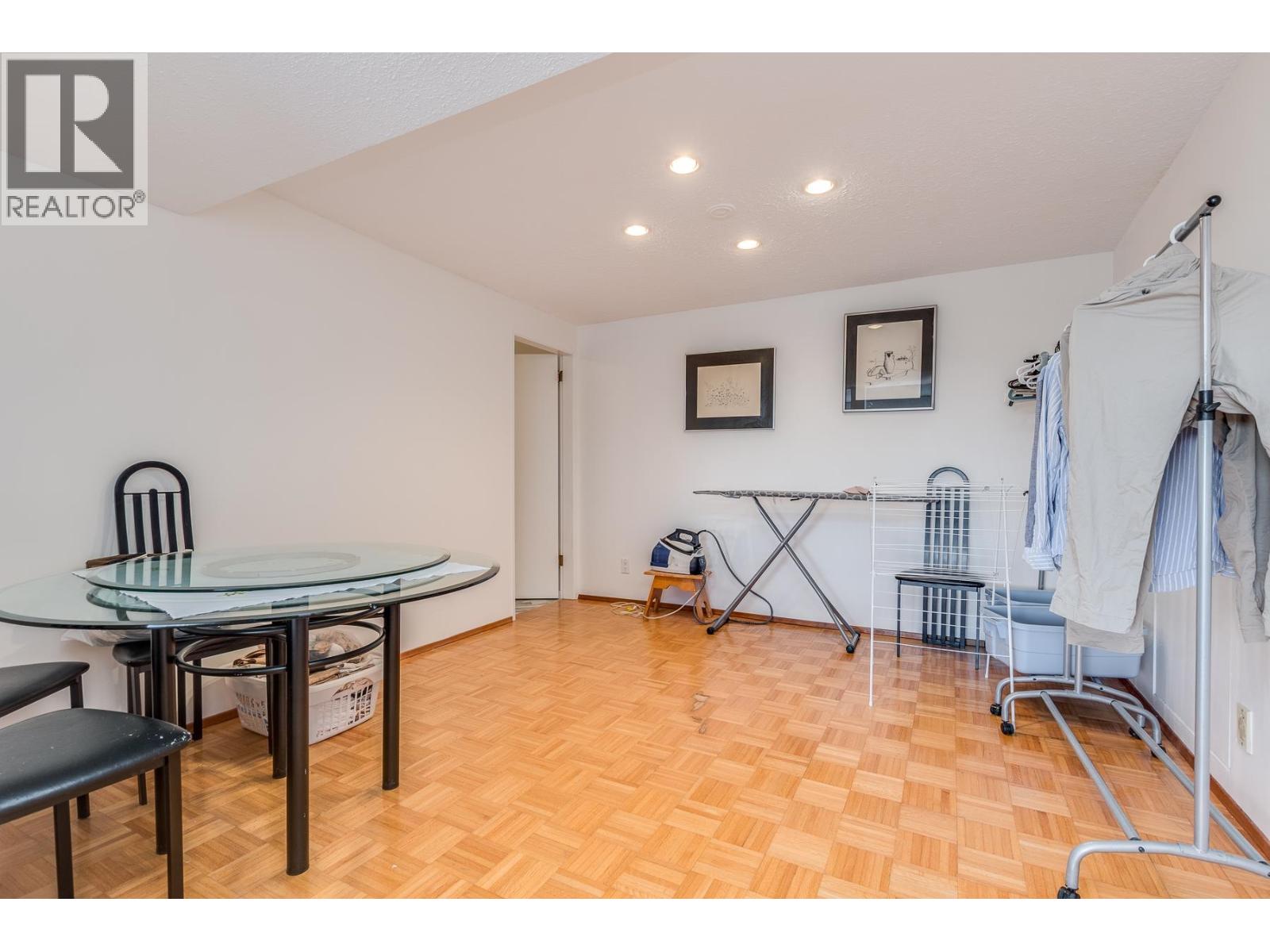 870 FARMLEIGH ROAD, West Vancouver