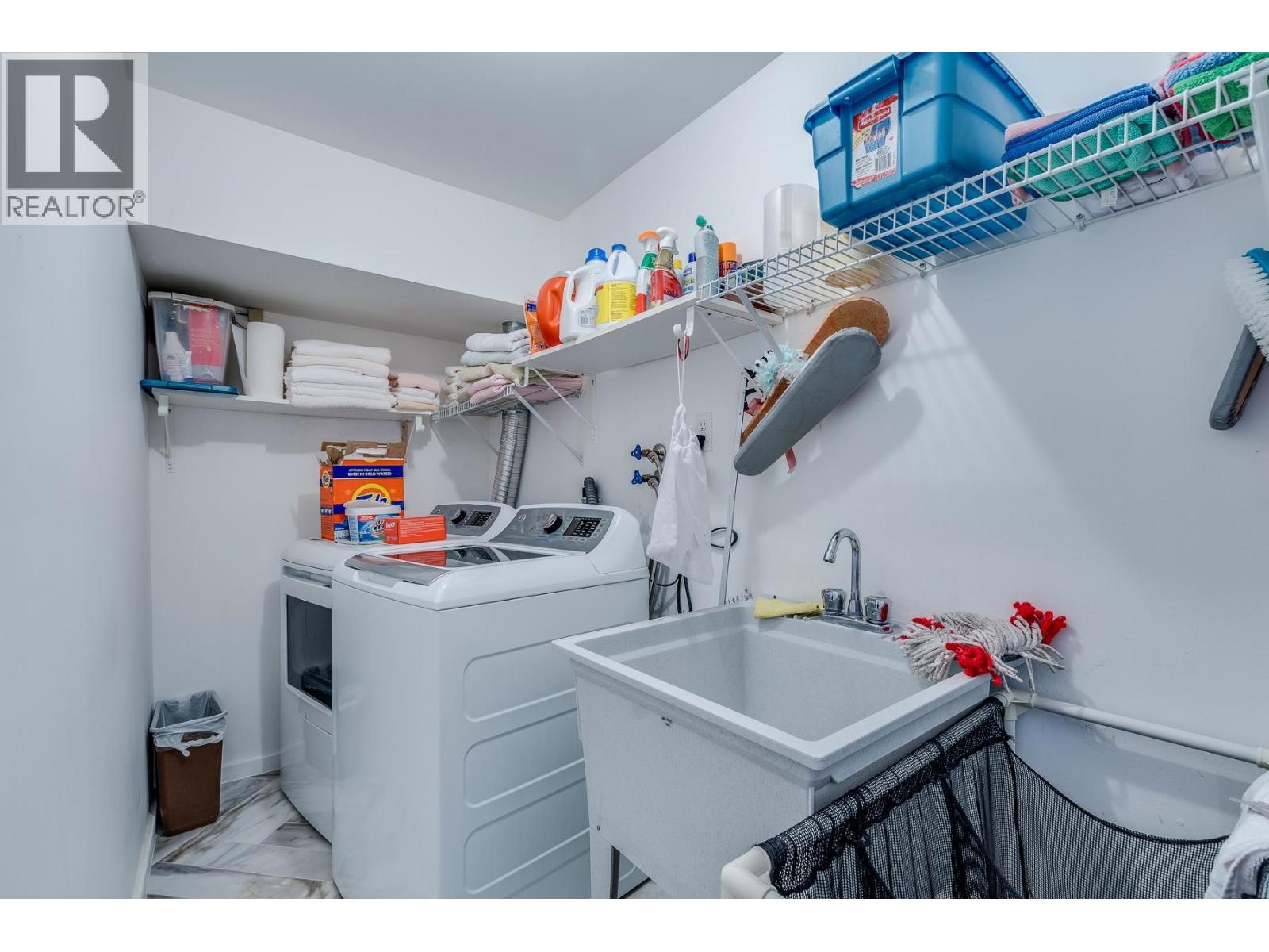 870 FARMLEIGH ROAD, West Vancouver