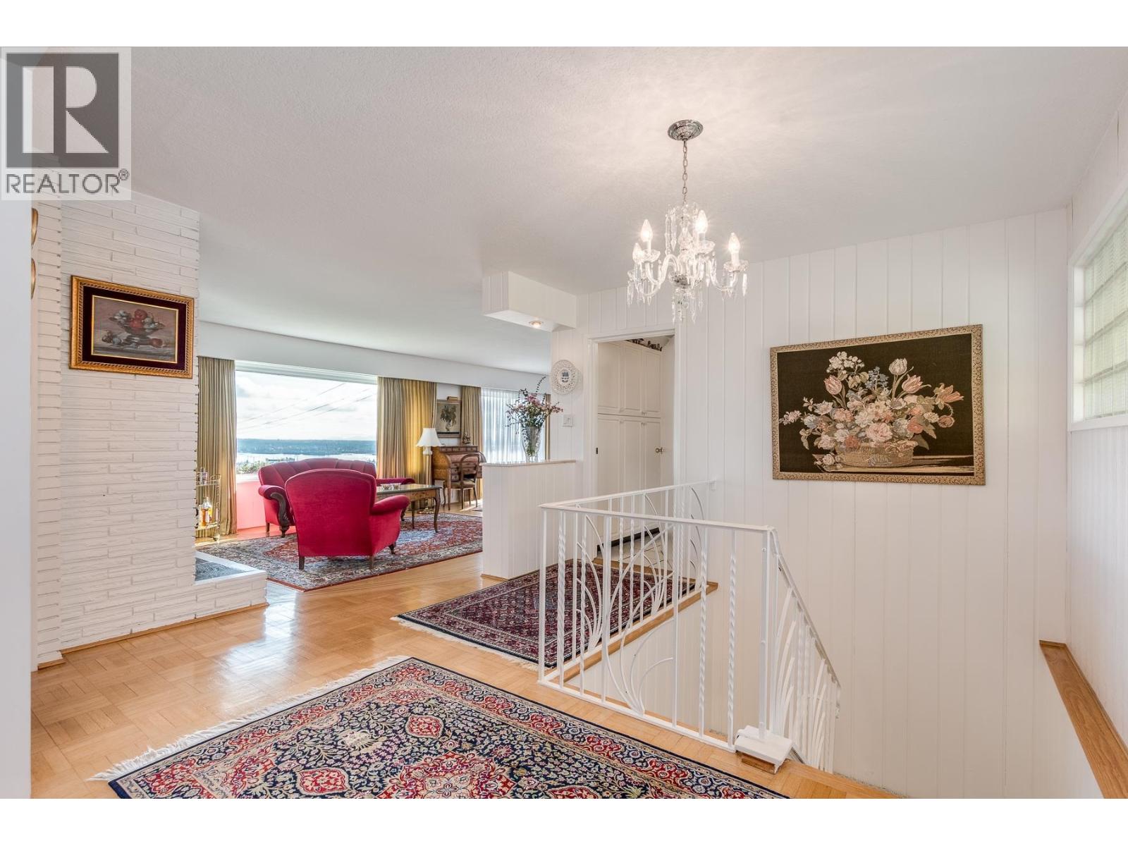 870 FARMLEIGH ROAD, West Vancouver