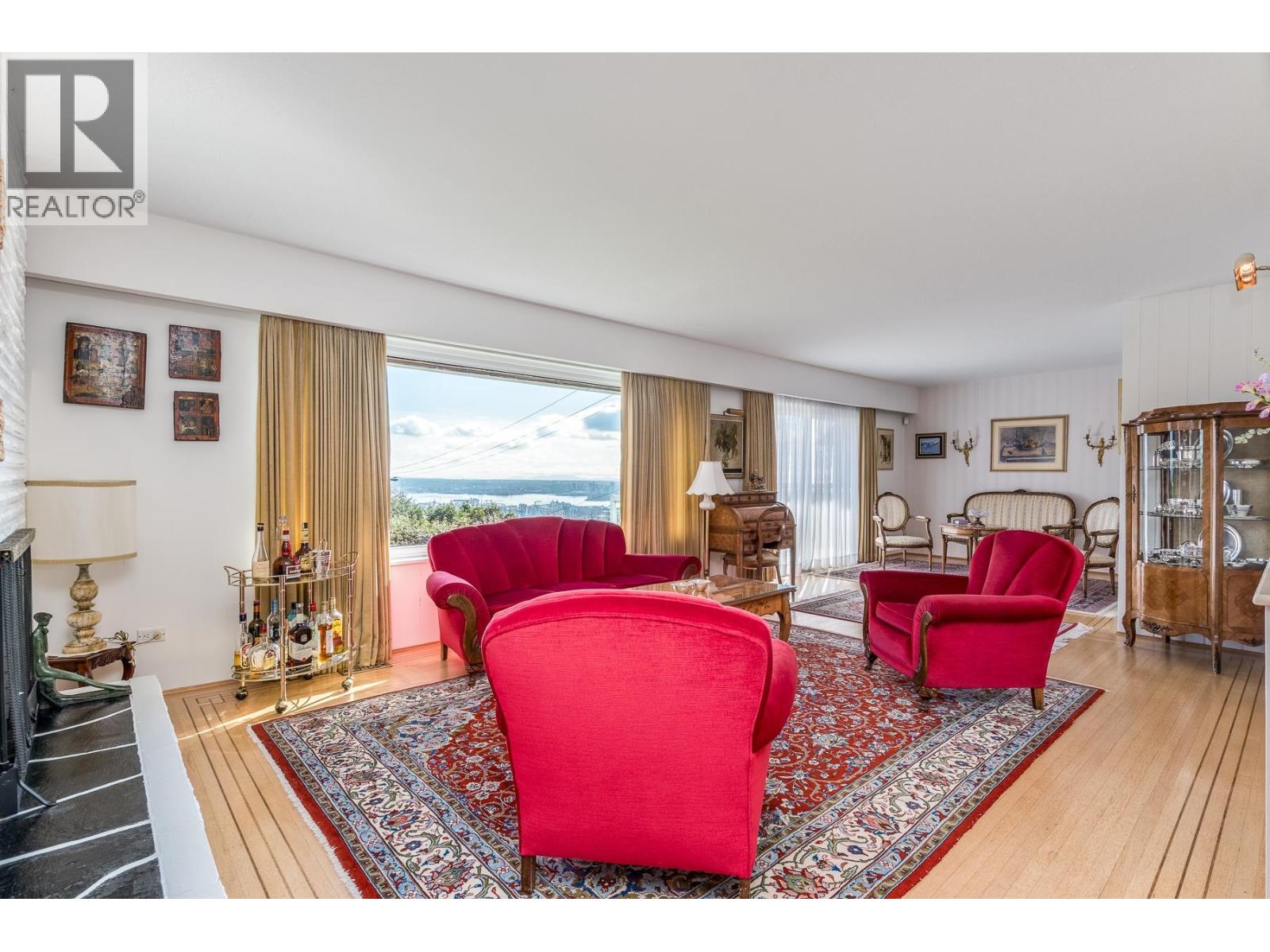 870 FARMLEIGH ROAD, West Vancouver