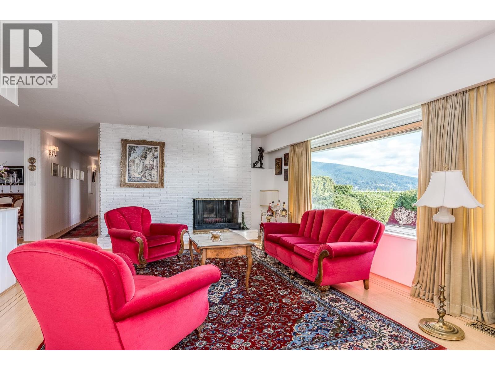 870 FARMLEIGH ROAD, West Vancouver