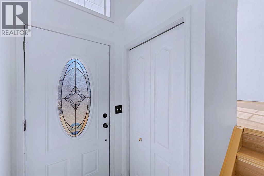 Single Family House 4 Level for Sale in  Saddlecreek Terrace NE Saddle Ridge Calgary 