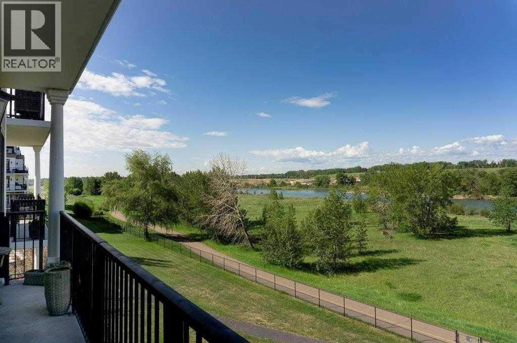 Single Family House for Sale in   Quarry Way SE Douglasdale/Glen Calgary 