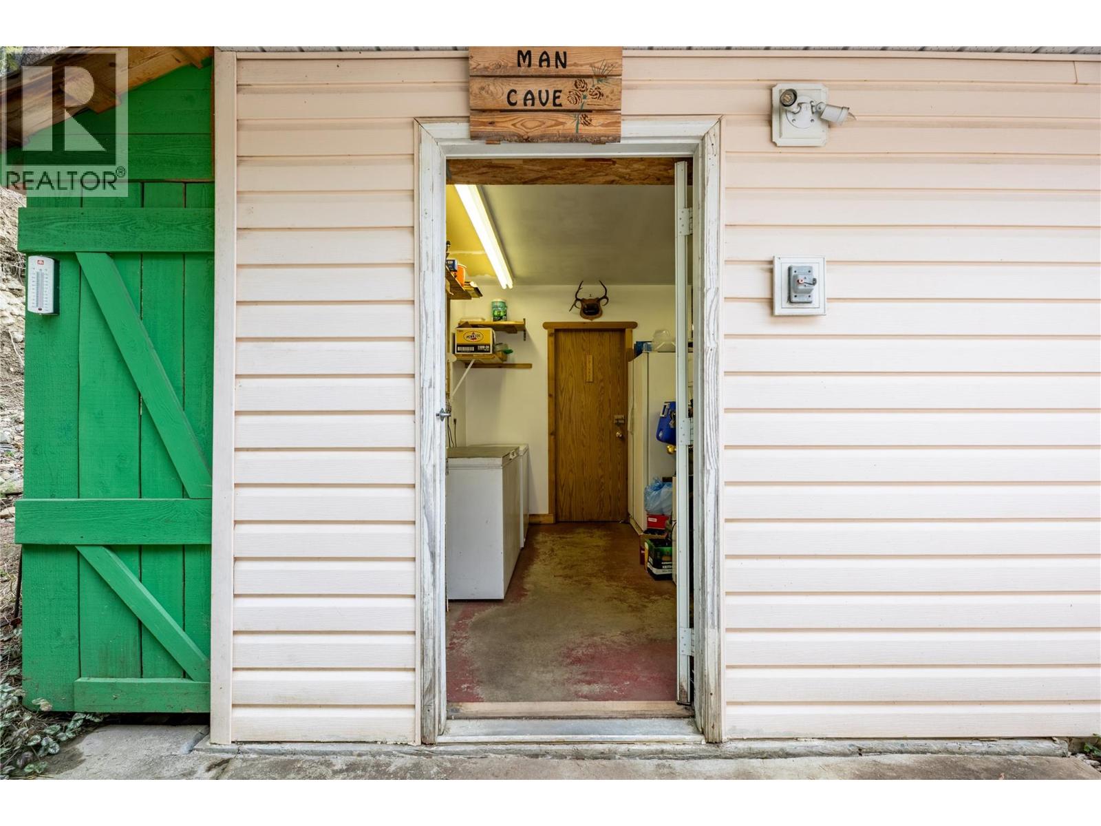 7241 ESTATE PLACE - 20