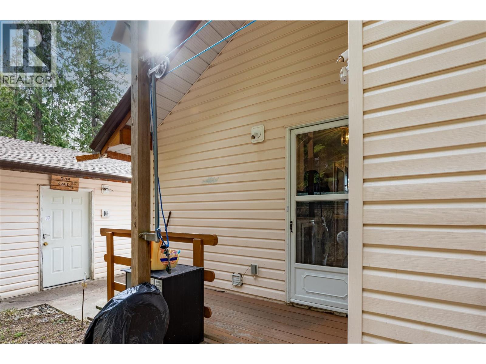 7241 ESTATE PLACE - 27