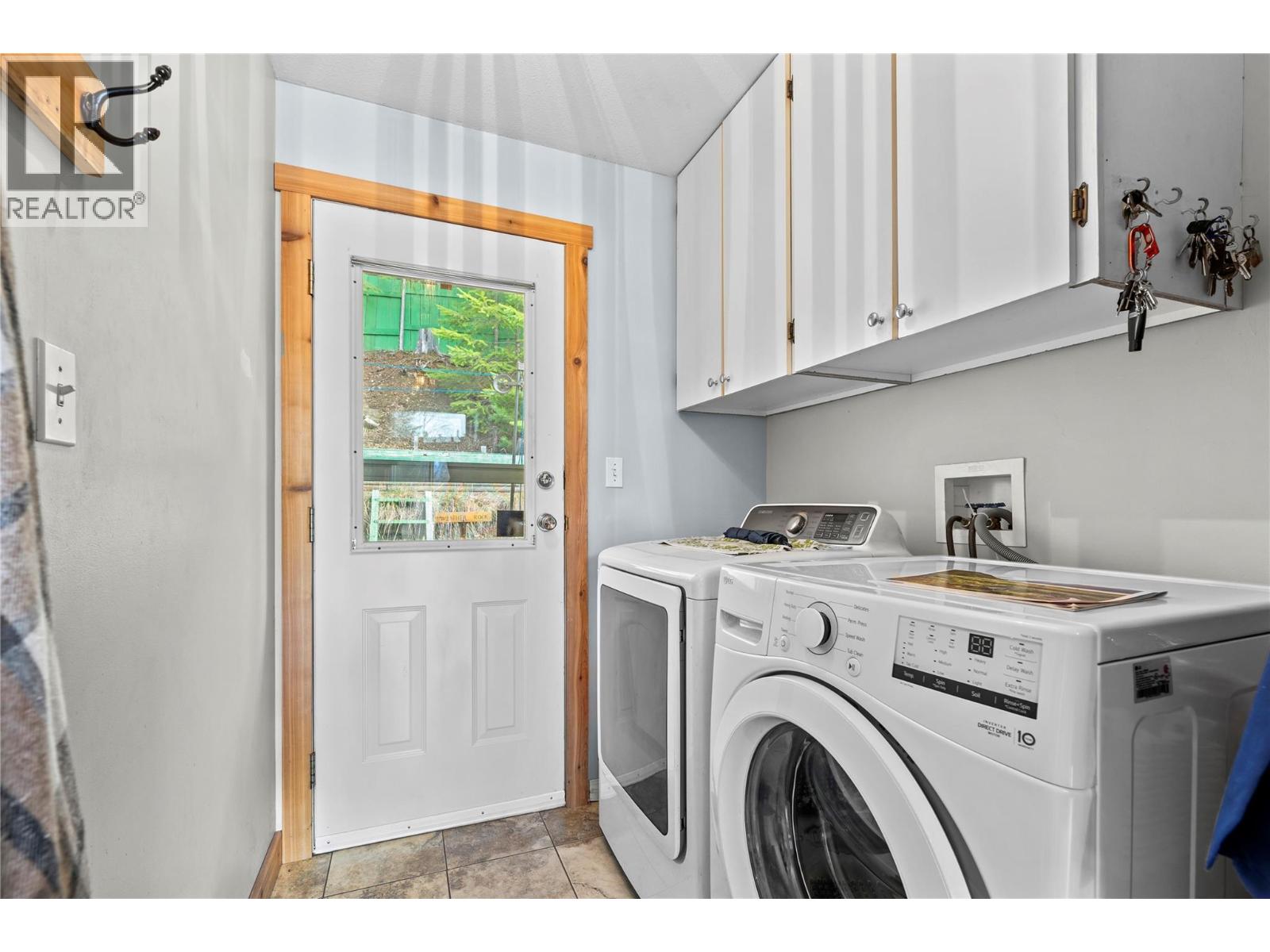 7241 ESTATE PLACE - 11