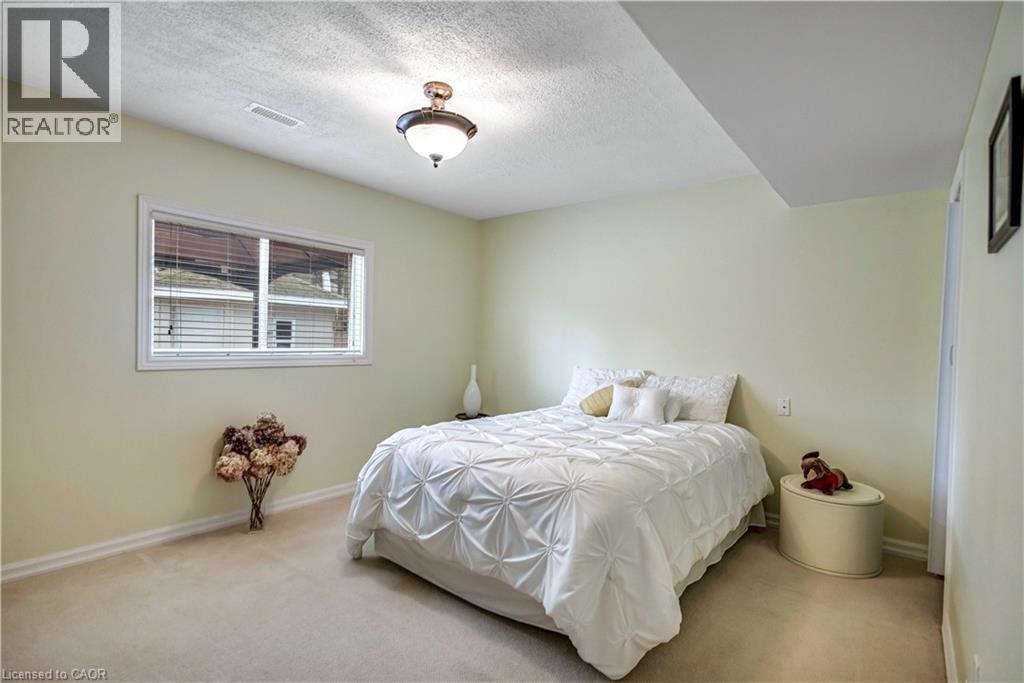 546 JERSEYVILLE Road W