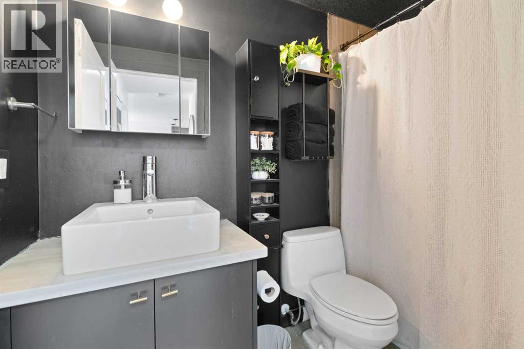 Single Family House for Sale in    Avenue SW South Calgary Calgary 