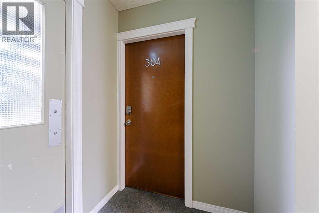 Single Family House for Sale in    Avenue SW Mission Calgary 