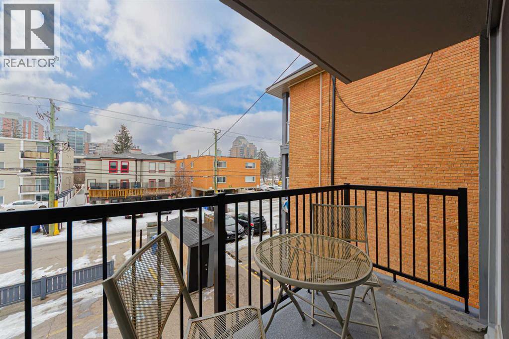 Single Family House for Sale in    Avenue SW Mission Calgary 