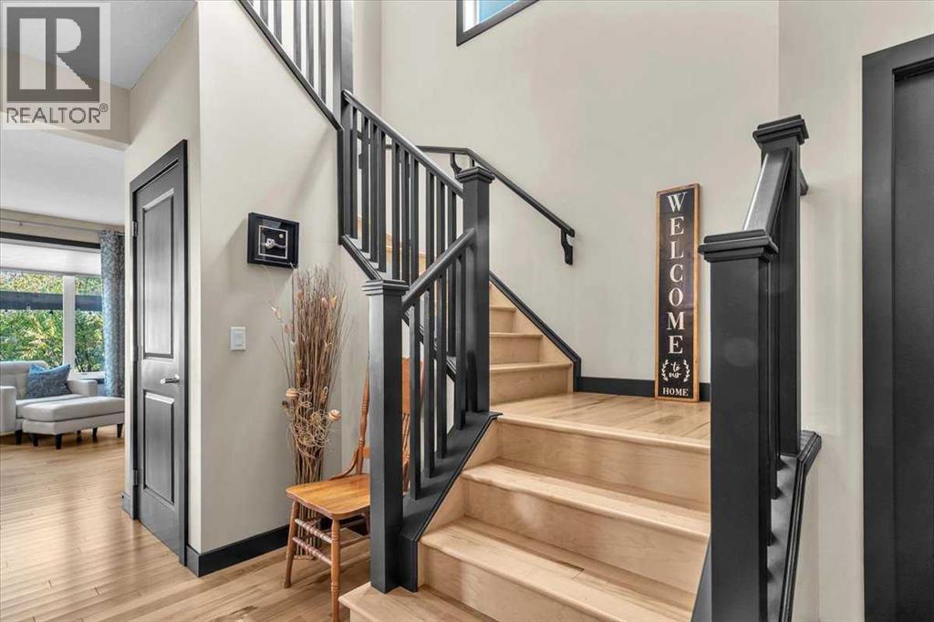 Single Family House for Sale in  Valley Pointe Way NW Valley Ridge Calgary 