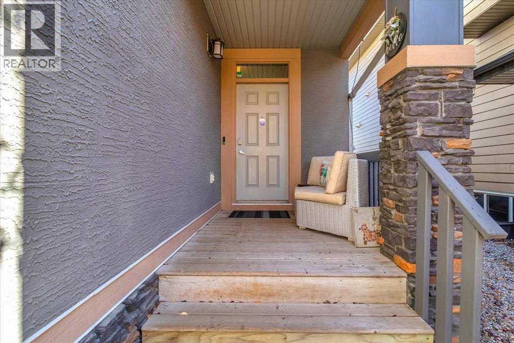 Single Family House for Sale in  Valley Pointe Way NW Valley Ridge Calgary 