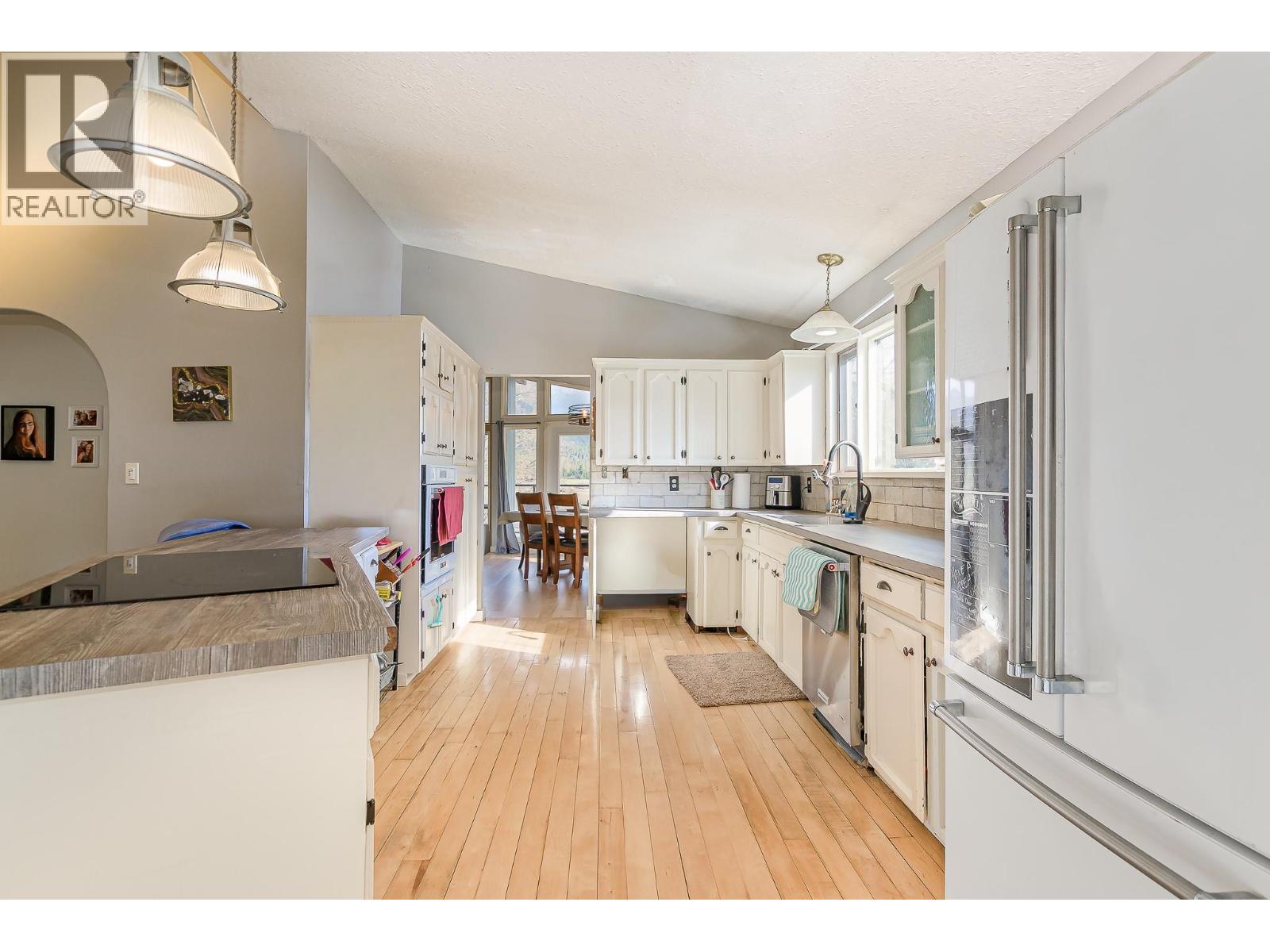 3668 Trinity Valley Road, Enderby