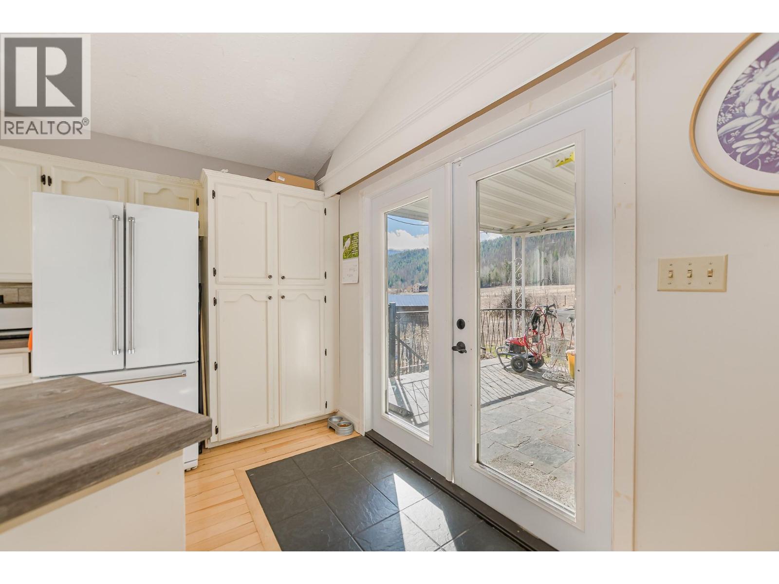 3668 Trinity Valley Road, Enderby