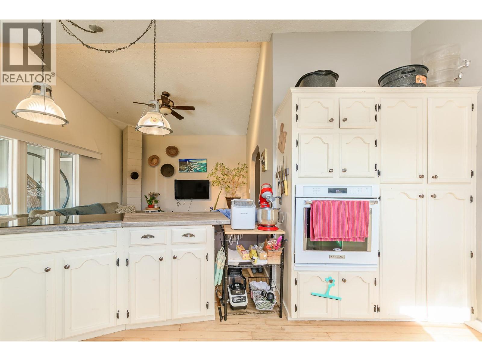 3668 Trinity Valley Road, Enderby