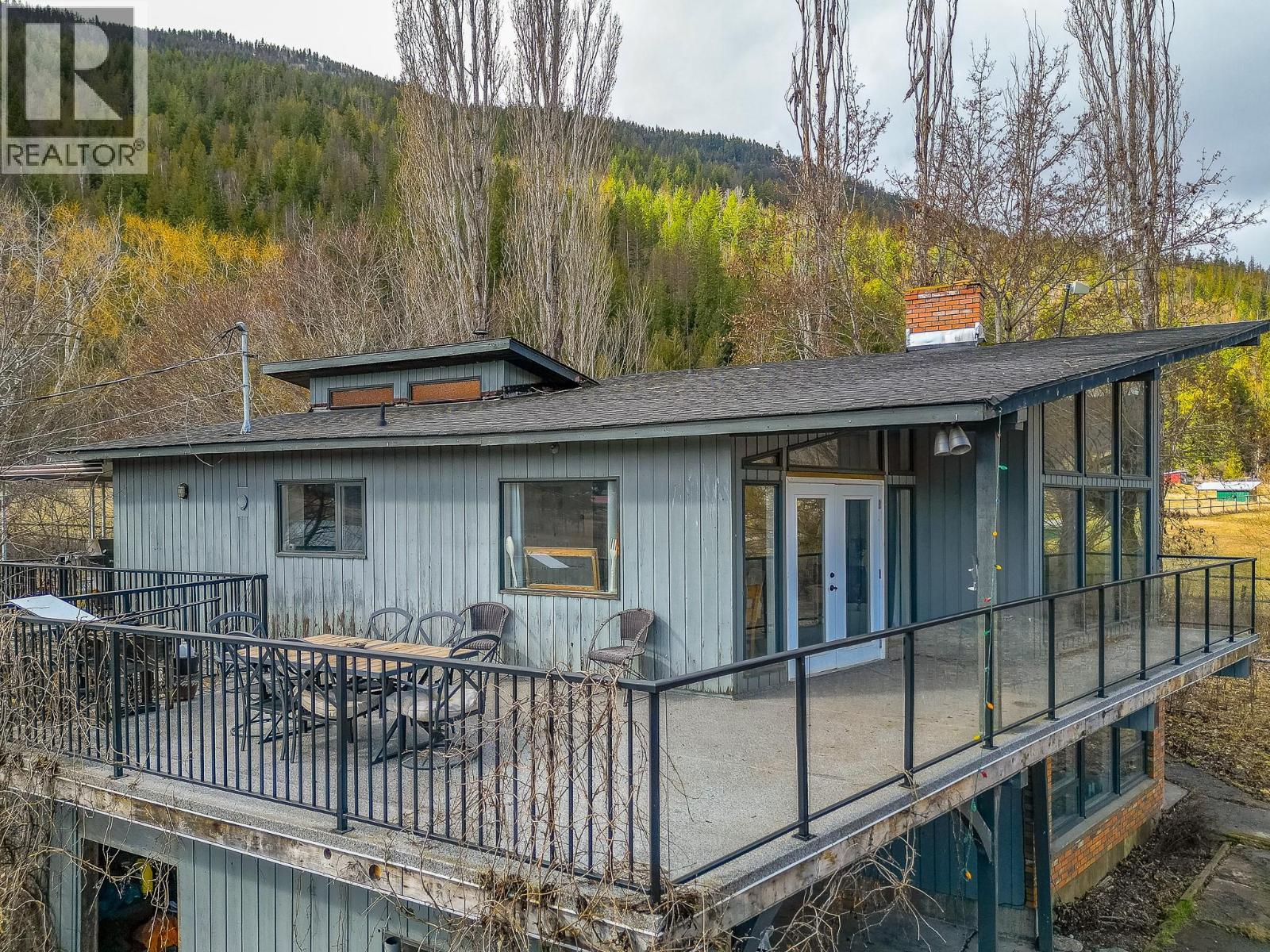 3668 Trinity Valley Road, Enderby