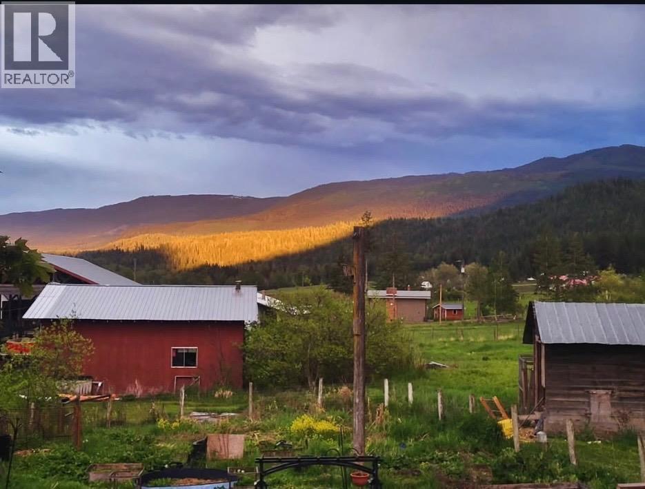 3668 Trinity Valley Road, Enderby