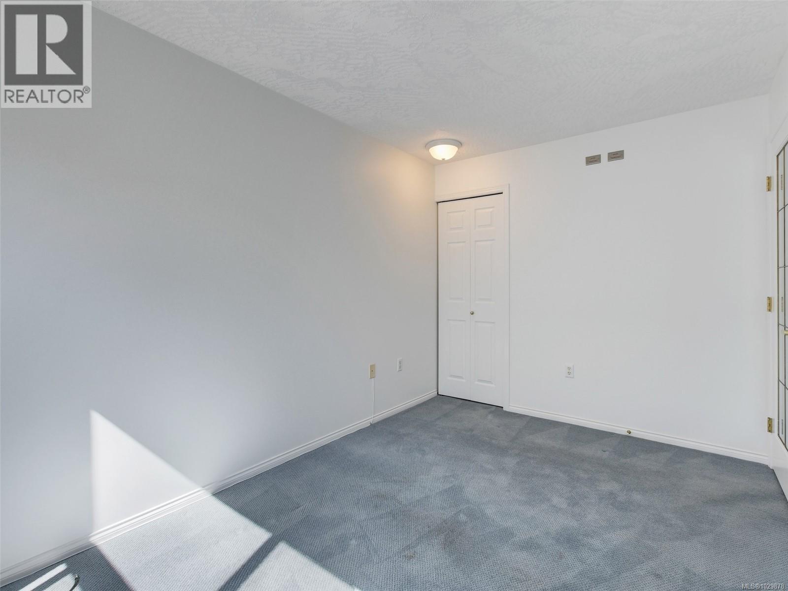 #202 1485 Garnet Rd - 23