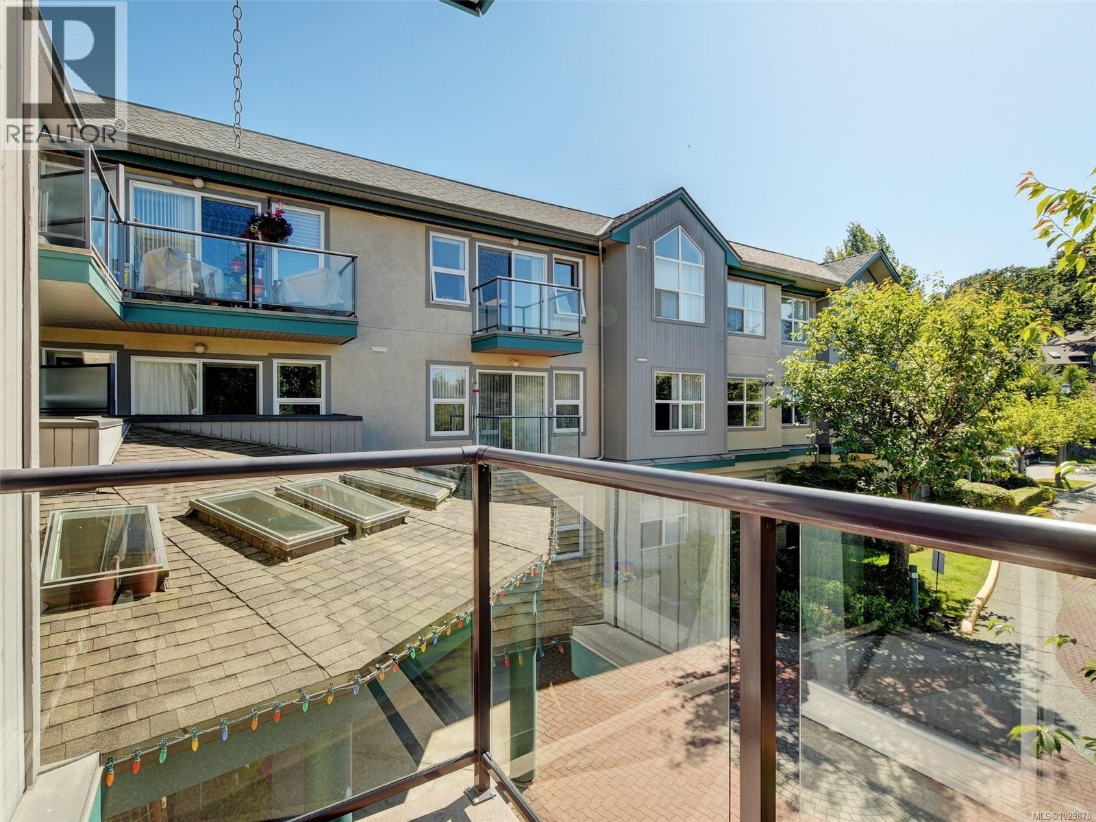 #202 1485 GARNET RD - 29