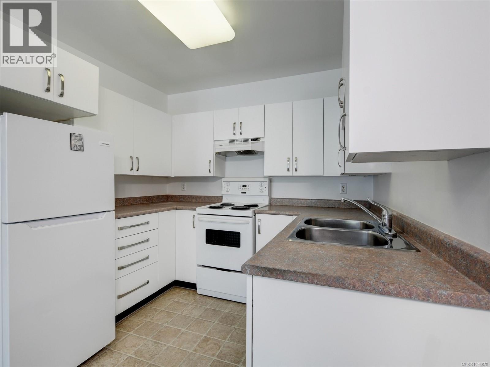 #202 1485 Garnet Rd - 6