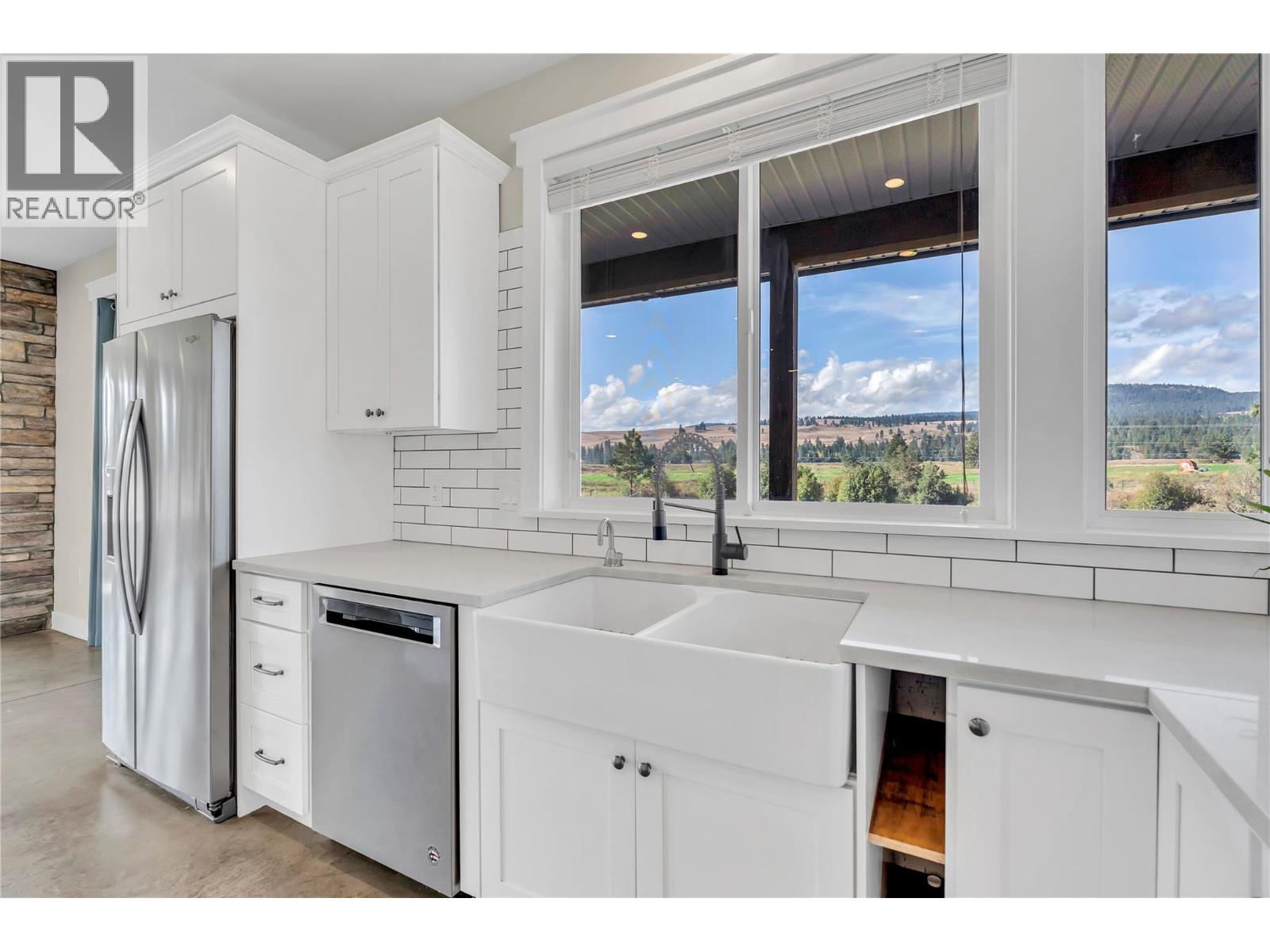 422 HUEY Road, Princeton