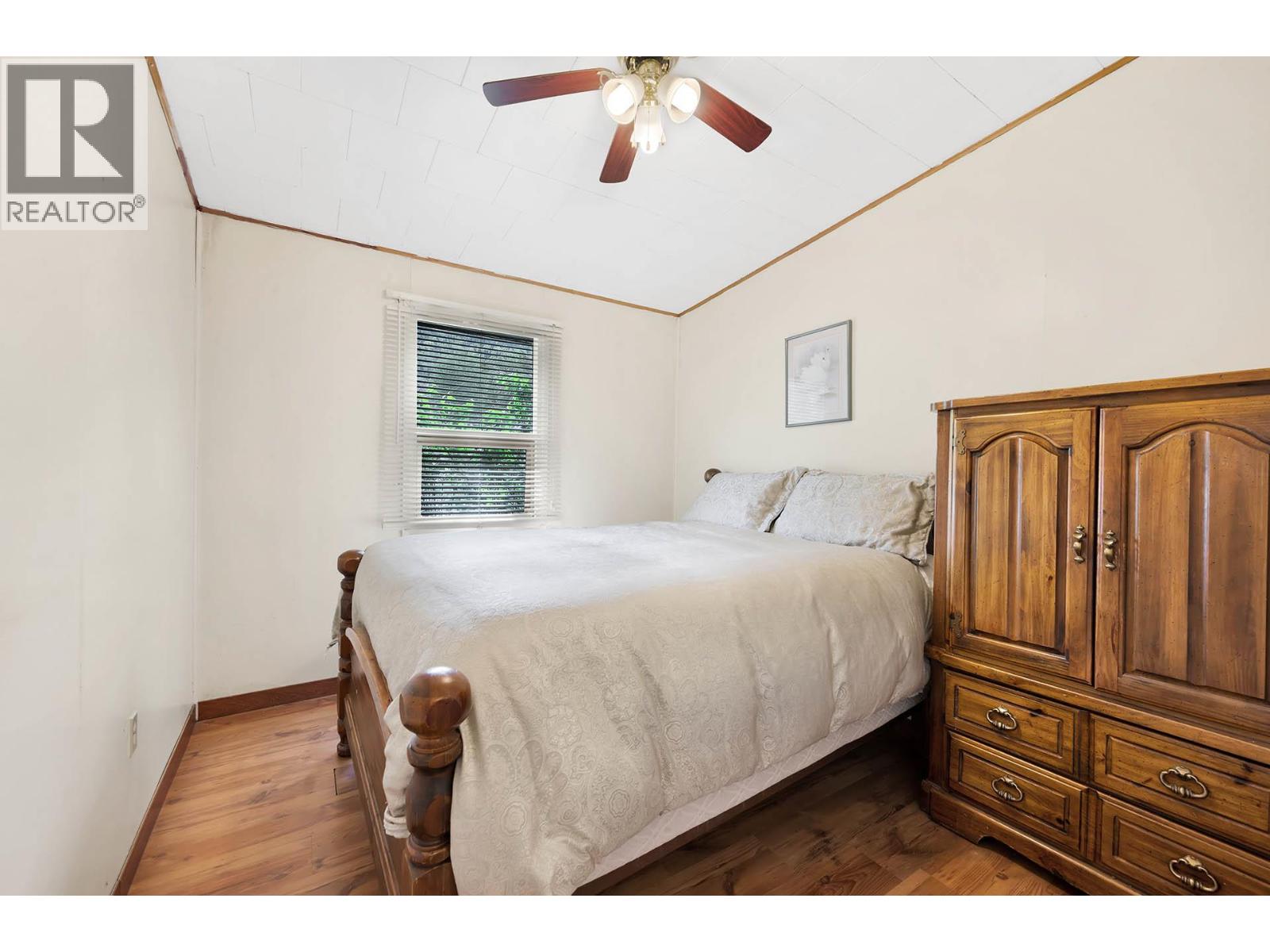  3782 River Drive, Blue River