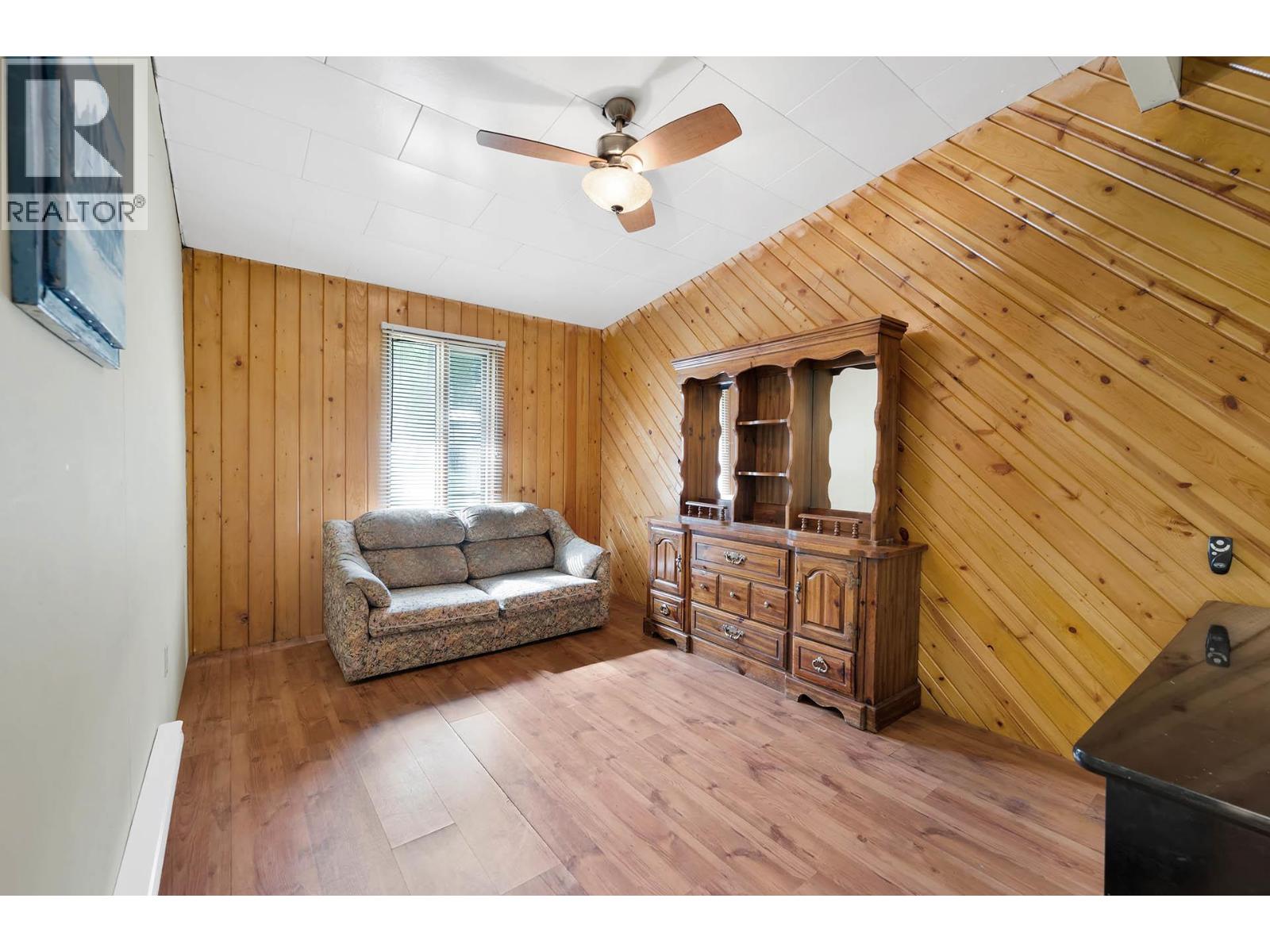  3782 River Drive, Blue River