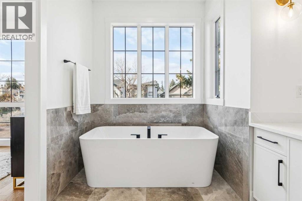 Single Family House for Sale in   Street SW Killarney/Glengarry Calgary 