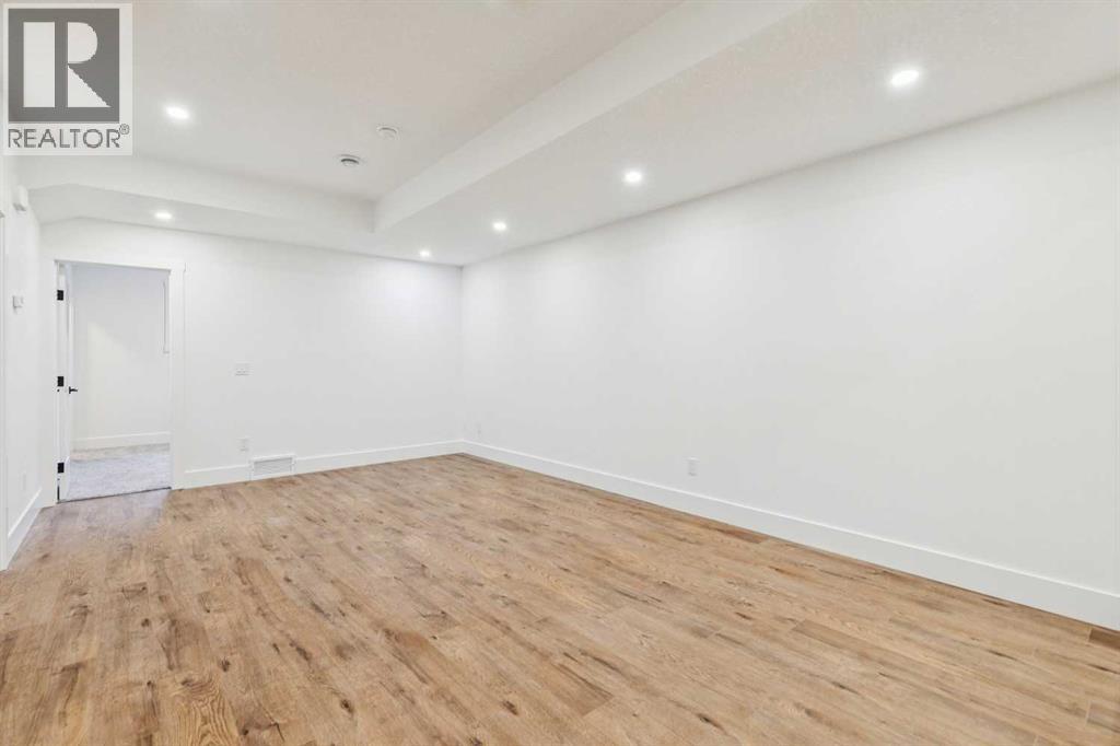 Single Family House for Sale in   Street SW Killarney/Glengarry Calgary 