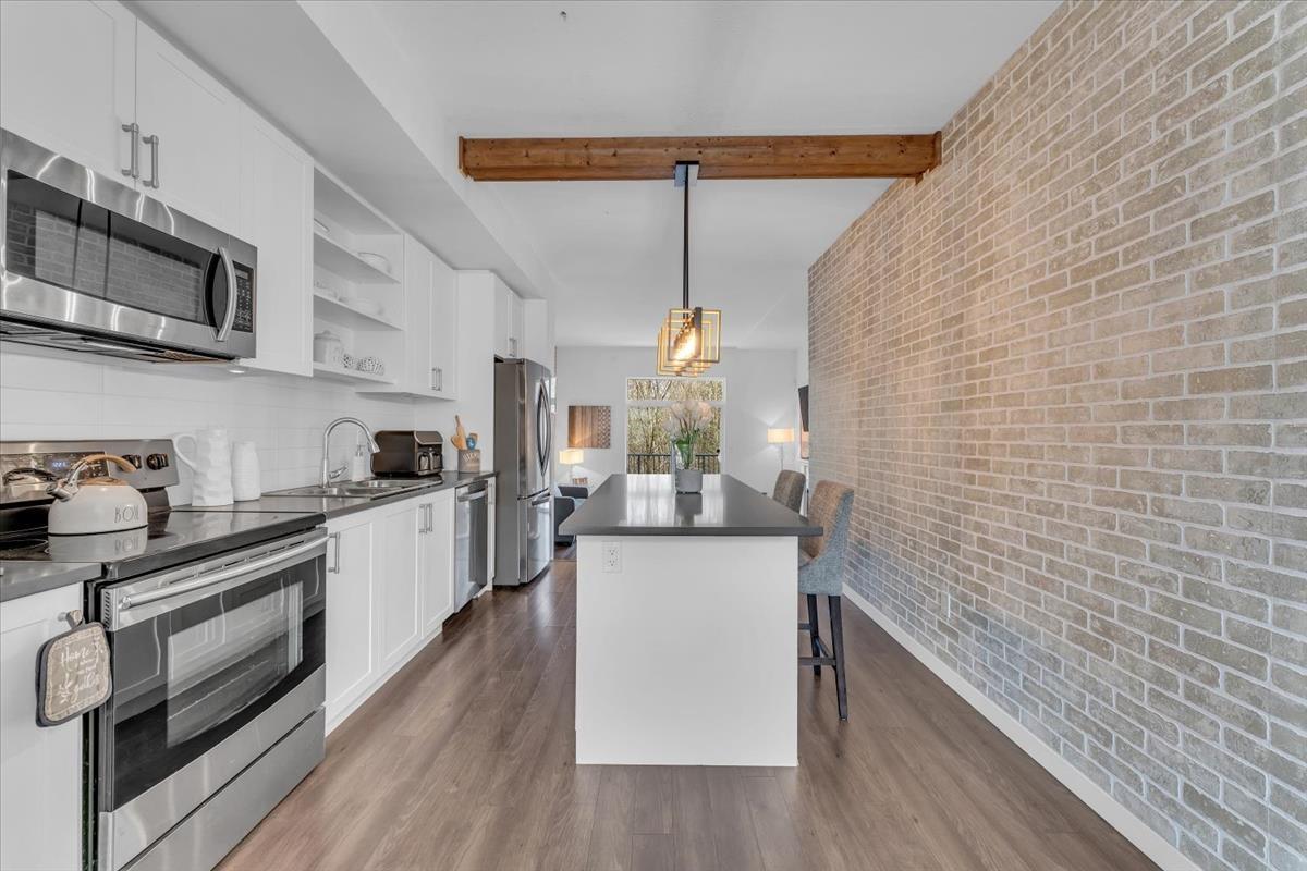 32 18681 68 Avenue - photo 2