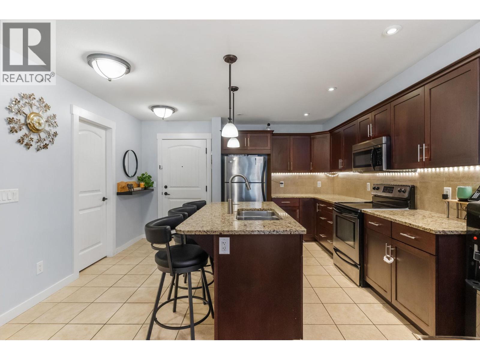 10529 Powley Court Unit# 305, Lake Country