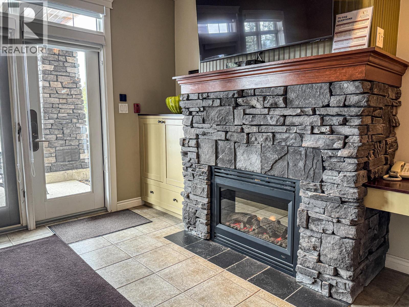 200 BIGHORN Boulevard Unit# 213B, Radium Hot Springs