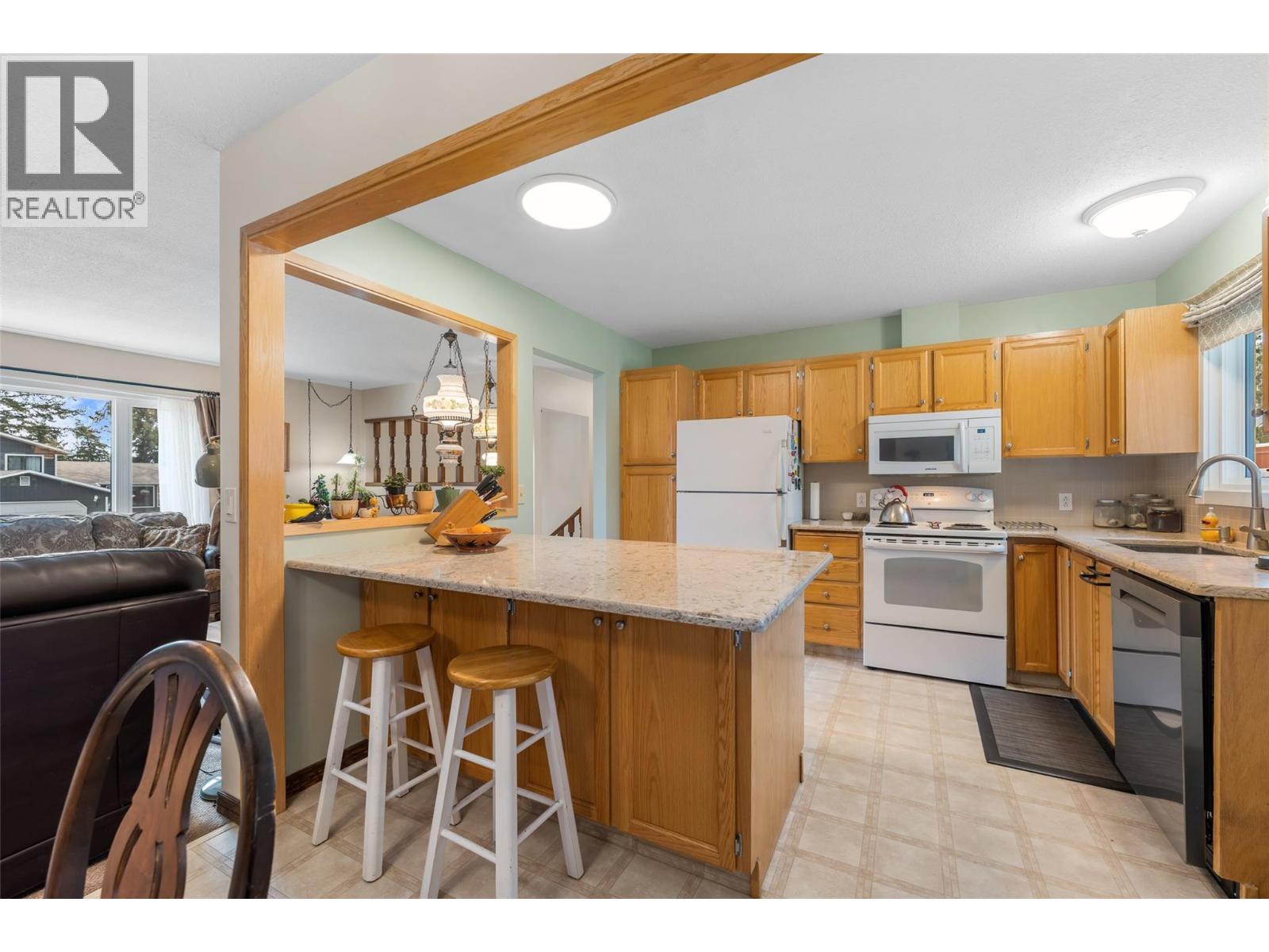 3430 Liard Court, West Kelowna