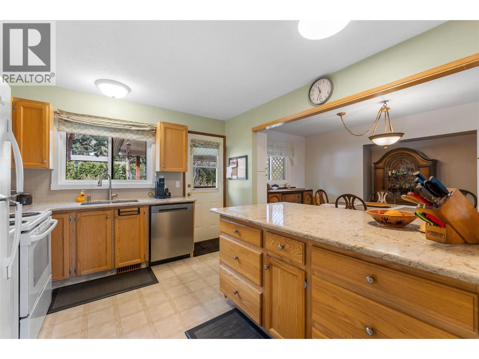 3430 Liard Court, West Kelowna