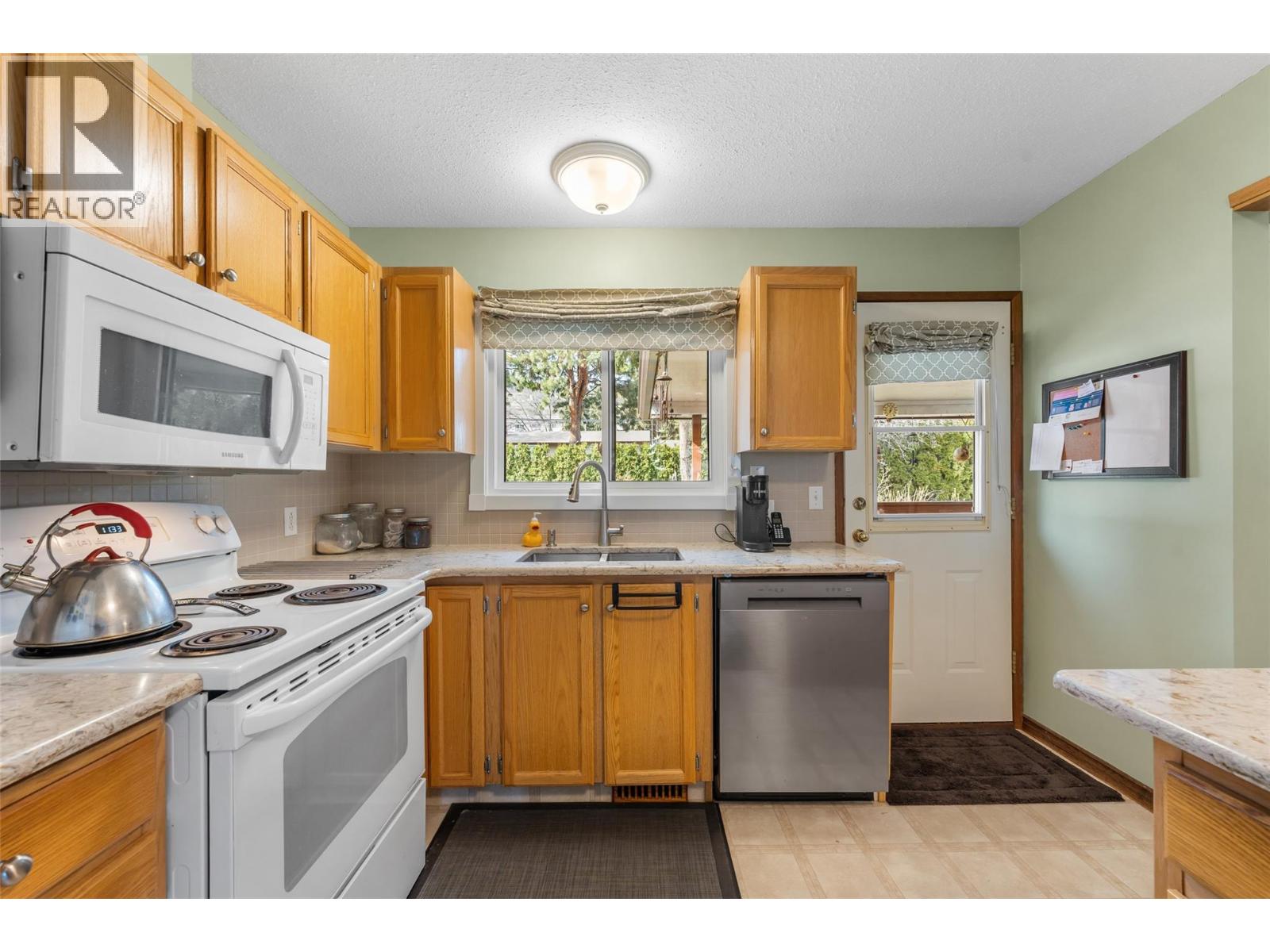 3430 Liard Court, West Kelowna