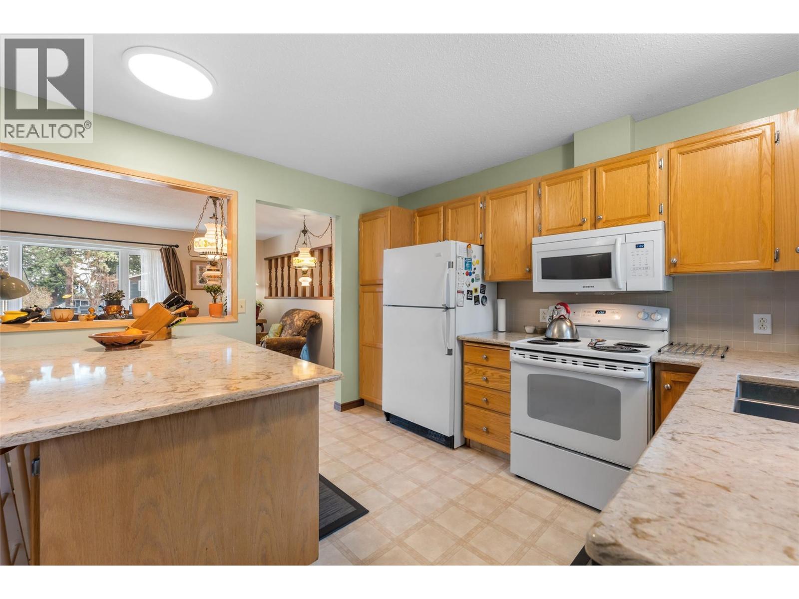 3430 Liard Court, West Kelowna